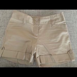 White House black market shorts
